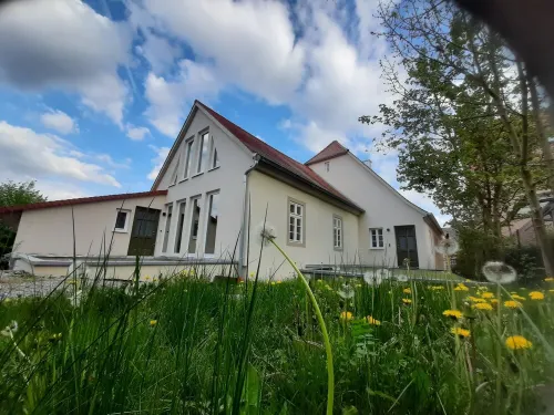 Modern vacation apartment "Tanzsaal" Living in a listed half-timbered house Hotels in Sinsheim