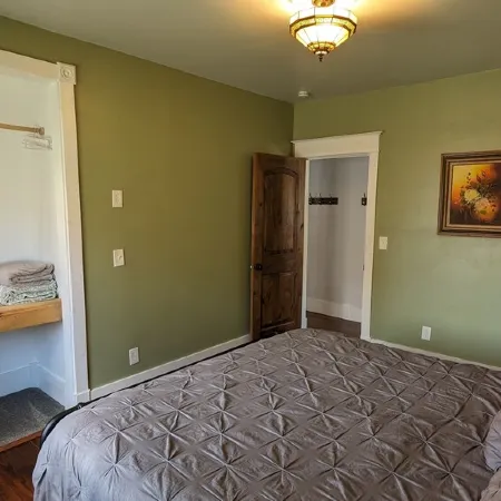 Jasper's Hideout: Historic home between Bryce Canyon and the Grand Staircase.