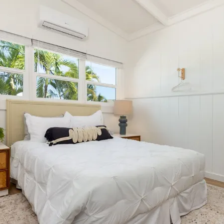 free parking - walk to Honl beach & Downtown Kona