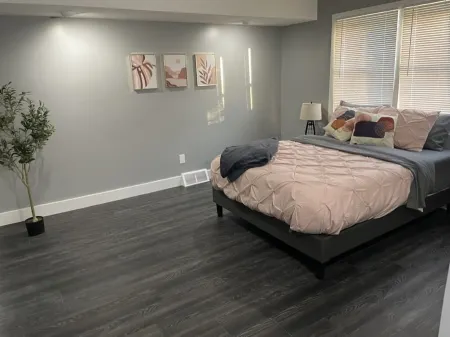 Lovely 3 Bedroom, Close to Everything!! Отели в г. Гранд-Рапидс