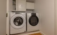 Just blocks from downtown! Cozy 2-bed, 1-bath home - sleeps 4.