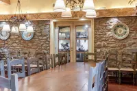 Villa with air conditioning, heated pool, sauna, garden, in the Chianti area Hoteles en Reggello