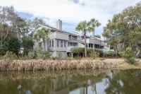 Palmetto Perch - Fully Stocked Wild Dunes Condo with Pool, Close to Beach