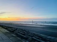 Luxury vacation rental centrally located and close to the beach. Wi-Fi free.