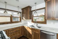 Mynte House l Modern 4BR Near Mayo, Fast WiFi, Parking, Office, Bidet