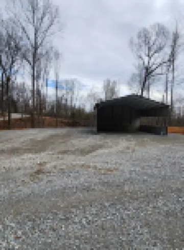 Cozy cottage w/1 bedroom, WiFi, AC in tranquil Springville close to boat ramps