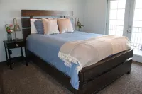 Immaculate Garden City Cabin - Stunning Bear Lake Views - Sleeps 14!! - Balkon