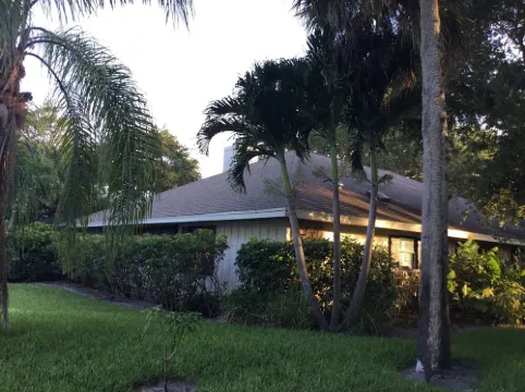 Private Beach! Pool, Hot Tub  < New 10% Discount During season… Hotels in South Beach