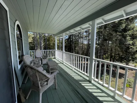 Peaceful Retreat with Ocean Views, Tall Pine Trees, and Beautiful Garden