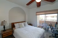 Cozy Pointe Resort Condo - Walking Distance to North Mountain! Hotels in North Mountain