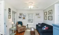 Sunnyside Up - Small Dog Friendly Waterfront Cottage