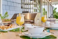 Private Luxury Villa in Kihei. Just moments walk to the beach. 10/10 reviews!