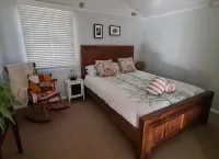 Dutjiya Mang - Private cottage Hotels near The Left Bank Gallery