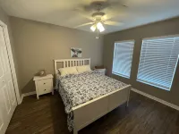 Whole House in San Antonio. Walking Distance to St. Leo University!