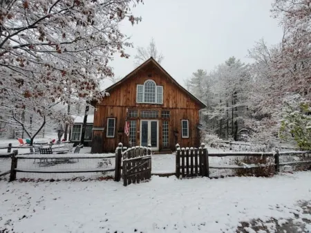 Lighthouse Inn the Woods 🐓because you deserve it!