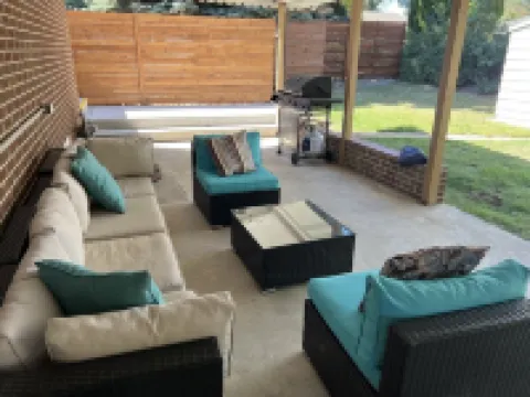 Close to Denver, Boulder and mountains! Up to 10 guests-5 beds! Foosball, games.