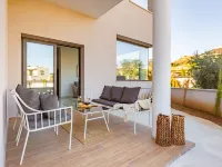Sanders River Plaza - Smart 2-Bdr Apt with Terrace