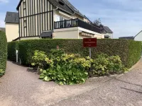 Ground floor near the beach