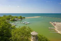 Private Home: Lightkeeper's Refuge steps to beach, marina and boat slip