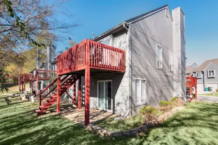Townhouse in Lenexa