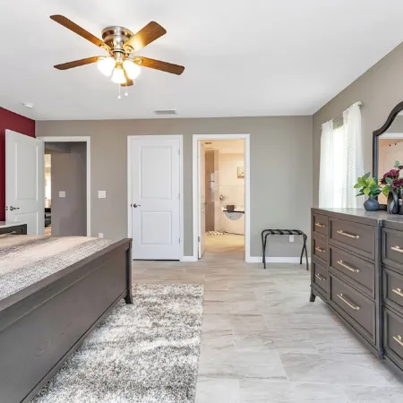 Florida Countryside Retreat-Charming 3-bedroom house with Jacuzzi and Spa pool!