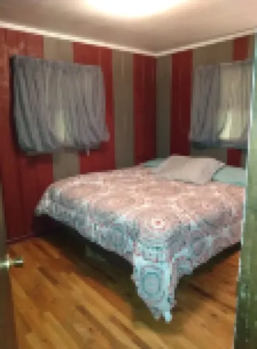 2BR +loft  Cottage in the mountains Va Creeper Trail, HOT TUB, ATV rentals,