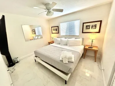 STUNNING LUXURY 5 BED BIG 50x25 POOL🔥HOT BIG JET SPA, MINUTES TO BEACH, GOLF! Cruise terminal 주변 호텔