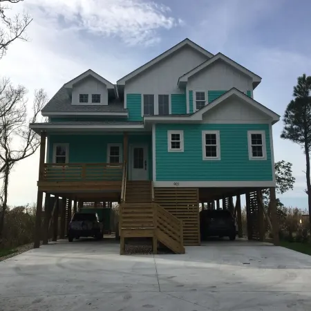 Sound Escape - Sound Front Guest Apartment. Water Access, Bikes, & Kayaks