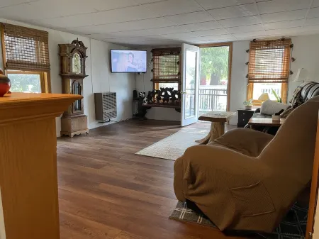 Makwa North in St Ignace – God’s Country by Mackinac Island