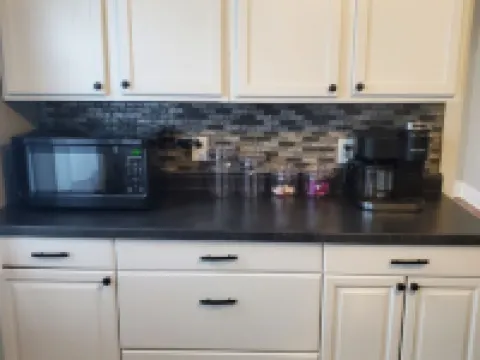 Comfortable 3 Bedroom Home, Free Parking, WIFI Hotels in Auglaize County