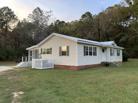 Alabama cabin located in the National Forest, ATV Park, and Beaches!!!