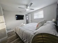 Cozy Sarasota Home: 3BR/2BA Close to Siesta Key & I-75