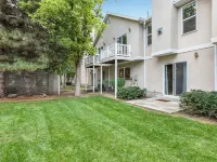 Renovated Modern Townhome in the heart of Holladay Hotels in Holladay