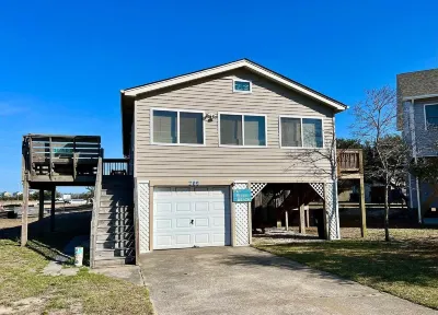 Relaxed Coastal Living in the Heart of the Outer Banks Hotels near Wright Brothers National Memorial