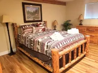2 BD, 2B with Jet Bath Tub, Sauna, Sleeps 6, 2 minutes from West Glacier