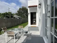 Villa Aqua Historic fully restored villa close to beach and down town