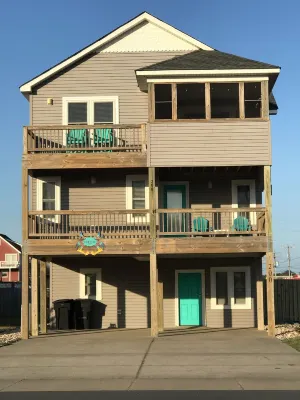 Diggin’ It- Beach Road, Private pool & Hot tub