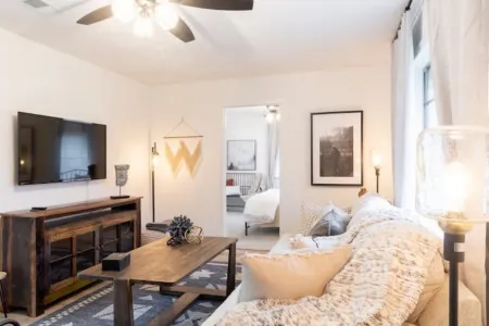 New! Spacious Home, Close to Downtown!