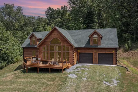 Secluded Shenandoah Hideaway Отели рядом с достопримечательностью «Скайленд»
