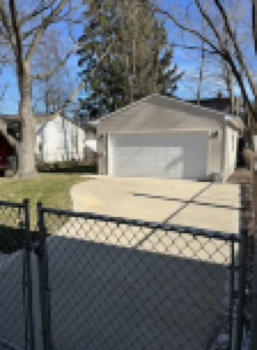 Avon Lake - Recent Remodeled & Spacious Charming 2BR Beach Home 埃文萊克酒店