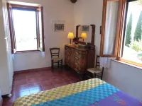 Podere Tresa Farmhouse Umbria-Tuscany Border for Families and Friends- Private Pool