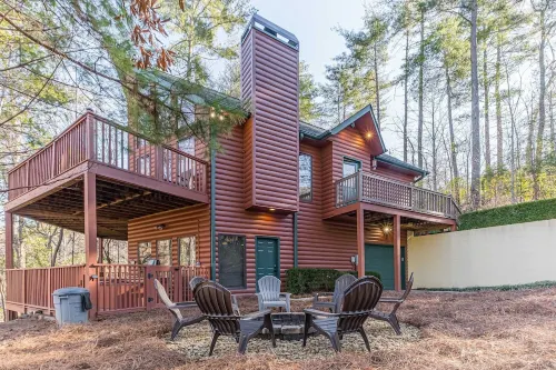 Nature Retreat - Dream Cabin in Helen, GA