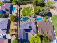 Desert Oasis with a star-gazing meditative & peaceful experience for the family.