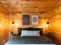 Cozy Dumplin' RRG - Warm & Modern Stay in RRG/Auxier ウルフのホテル