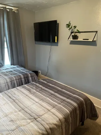 Modern Retreat with MOVIE THEATER!