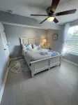 Beautiful, Spacious Heated Pool Home - Close to Siesta Key Beach! Hotels near Nathan Benderson Park