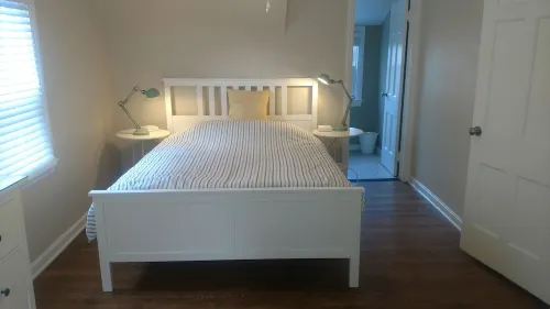 1st floor bedroom and bath - plus 2 on the 2nd floor!