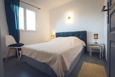 Maison Avec Grande Piscine à Proximité de la mer