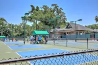 Top Floor, Amazing Views, Newly Renovated, Highly Rated, Marine Veteran Owned