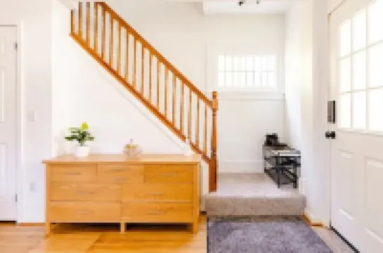 Entire house in a vibrant neighborhood - 3 Beds